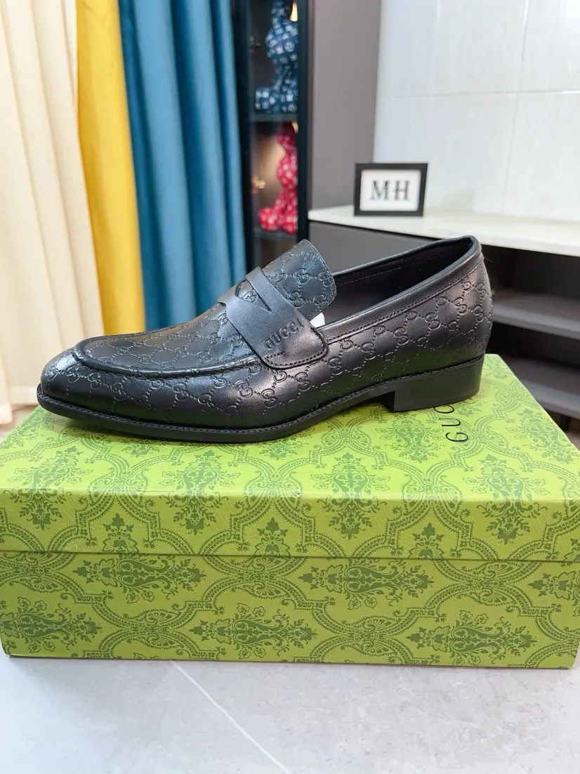Men's shoes 💰500🌹🌹【GUCCI】The most popular classic Gucci leather shoes. Synchronized with the official website, the upper is made of Italian first-layer cowhide ➕cowhide lining, with unique brand and unique craftsmanship. Highlighting the hot style of the new year. Stop hesitating, stop wandering, get it now. Number: 38--44